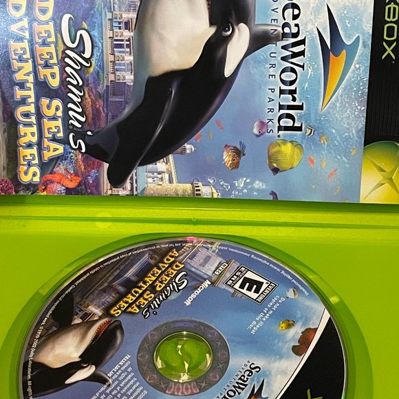 Sea World's Adventure Park Shamu's  Deep Sea Adventure Complete in Box Xbox - Picture 3 of 3